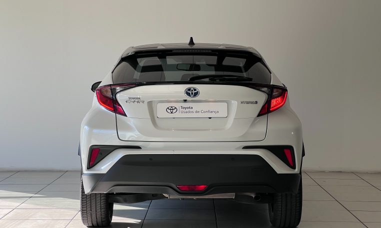toyota chr traseira